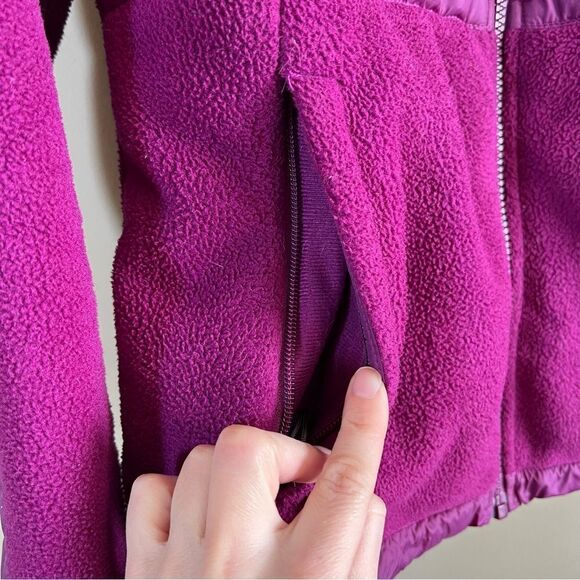 The North Face Women’s Purple Puffer Fleece Jacket Small - Picture 5 of 11